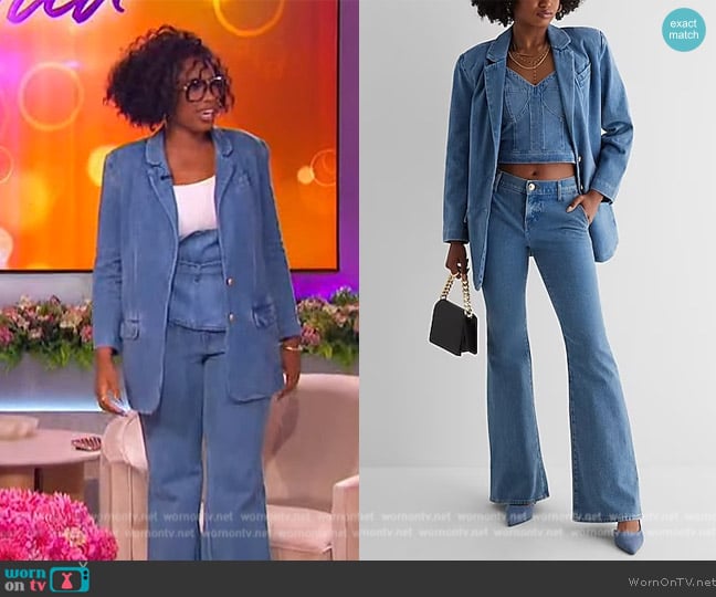 Express Denim Oversized Novelty Button Blazer worn by Jennifer Hudson on The Jennifer Hudson Show