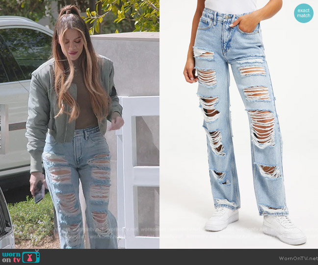 Good American 90s Extra Extreme Ripped Jeans worn by Khloe Kardashian (Khloe Kardashian) on The Kardashians