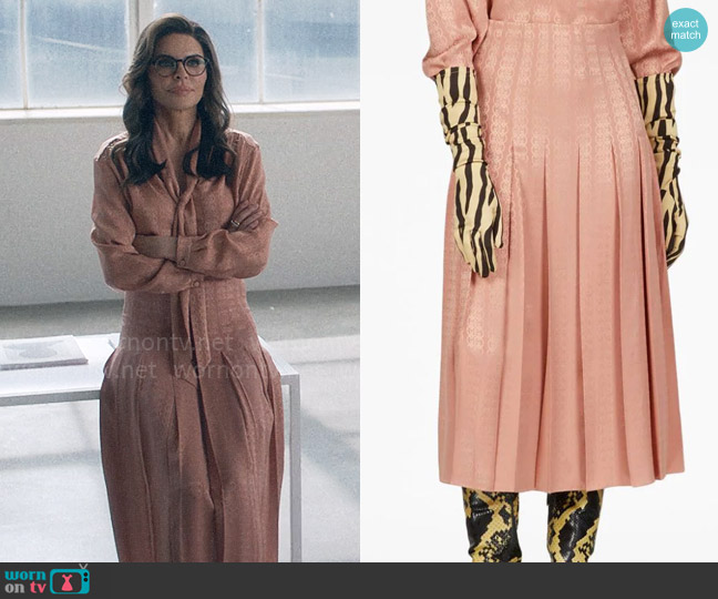 Gucci Pleated silk skirt worn by Sheila (Lisa Rinna) on American Horror Stories