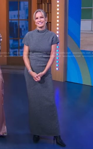 Jennifer’s grey short sleeve knit dress on Good Morning America