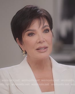 Kris’s gold link earrings on The Kardashians