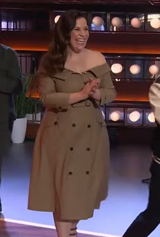 Lindsay Mendez’s brown trench dress on The Kelly Clarkson Show