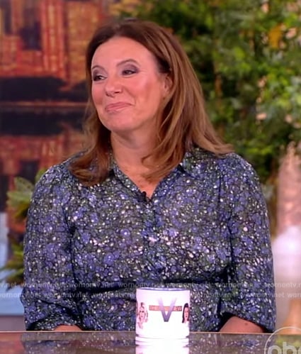 Michelle Jacobs’ blue floral shirtdress on The View