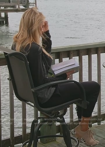 Olivia’s pink textured sneakers on Southern Charm