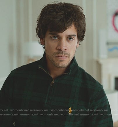 Raul’s green plaid sweater on Elite