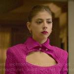 Sara’s pink cable knit dress with cutout on Elite