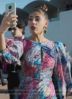 Sara’s printed keyhole dress on Elite