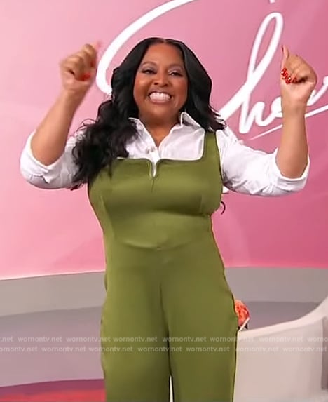 Sherri’s green sleeveless corset jumpsuit on Sherri