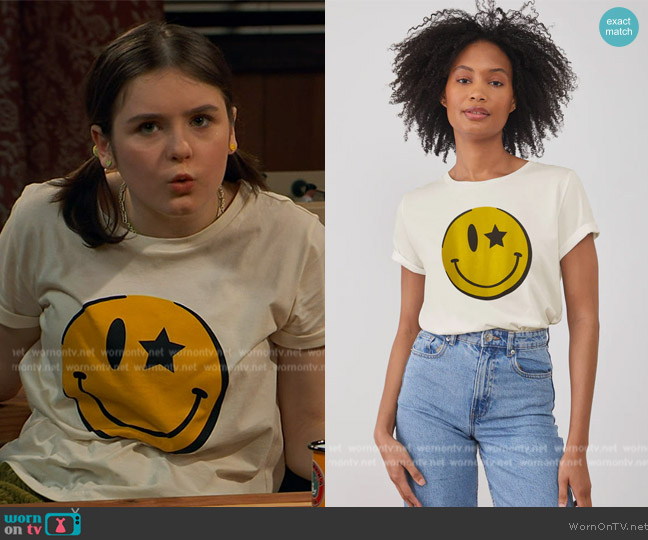 South Parade Round Neck Tee - Smiley Logo Tee worn by Winnie Webber (Shiloh Verrico) on Bunkd