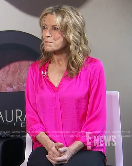 Vanna White’s pink v-neck blouse on E! News