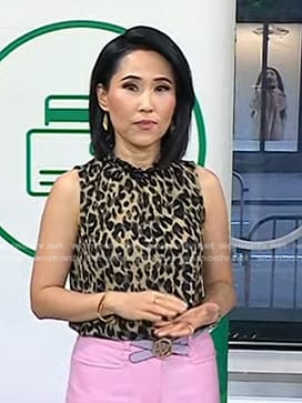 Vicky’s leopard sleeveless top on Today