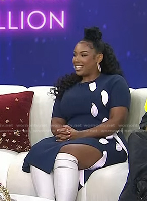 Aida Osman’s navy ribbed lace-up dress on Today
