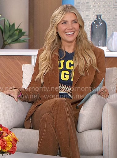Amanda’s corduroy suit on The Talk