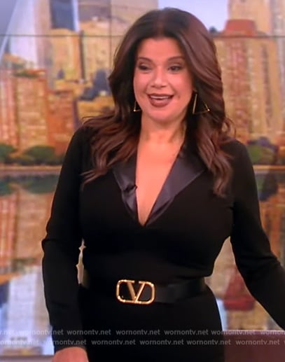 Ana’s black V belt on The View