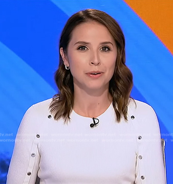 Elizabeth’s white button trim top on Good Morning America