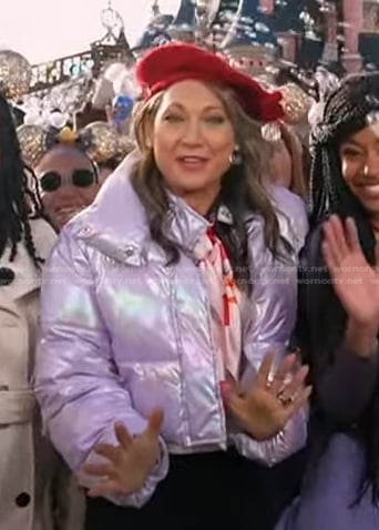 Ginger’s metallic cropped puffer jacket on Good Morning America