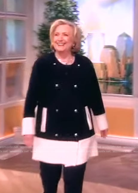 Hillary Clinton’s double breasted coat on The View