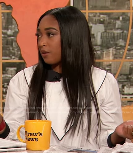 Kelsey Russel’s white contrast dress on The Drew Barrymore Show