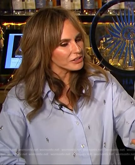 Keltie Knight’s blue embellished shirt on E! News