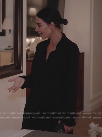 Kim’s black pajamas on The Kardashians