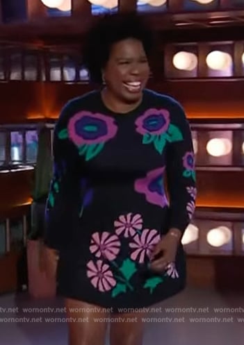 Leslie Jones’s black floral mini sweater dress on The Kelly Clarkson Show