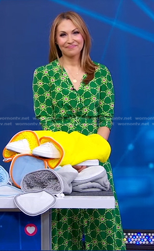 Lori’s green print long sleeve dress on Good Morning America