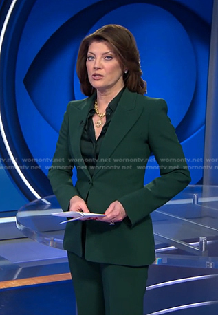 Norah’s dark green shirt and suit on CBS Evening News