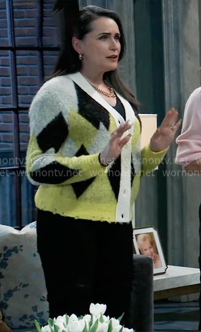 Lois’s yellow and black diamond print cardigan on General Hospital