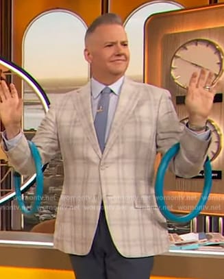 Ross’s gray plaid blazer on The Drew Barrymore Show