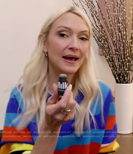 Zanna Roberts’ rainbow stripe sweater on The Drew Barrymore Show