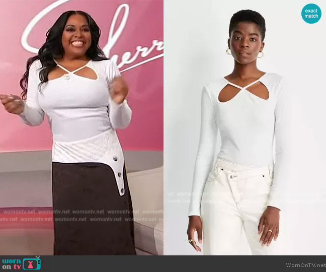 Kahlana Barfield Brown Ribbed Cut Out Neck Bodysuit worn by Sherri Shepherd on Sherri