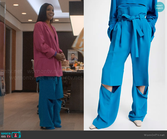 A.W.A.K.E. Mode Wide Leg Trousers with Slits worn by Nella Rogers (Sinclair Daniel) on The Other Black Girl