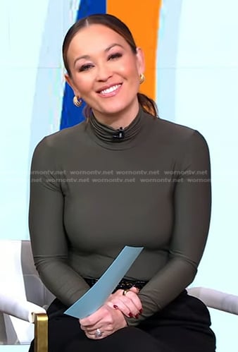 Eva’s grey turtleneck top on Good Morning America