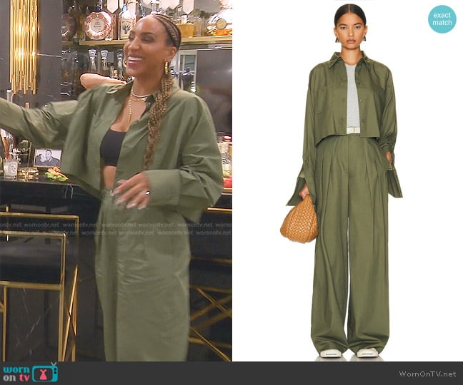Helsa Cotton Poplin Cropped Shirt in Khaki Green worn by Annemarie Wiley on The Real Housewives of Beverly Hills