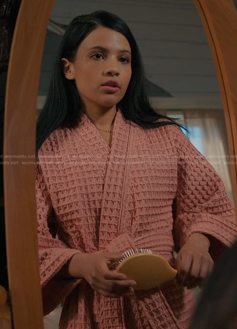 Jackie’s pink waffle knit robe on My Life with the Walter Boys