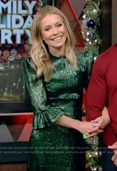 Kelly’s green metallic dress on Live with Kelly and Mark