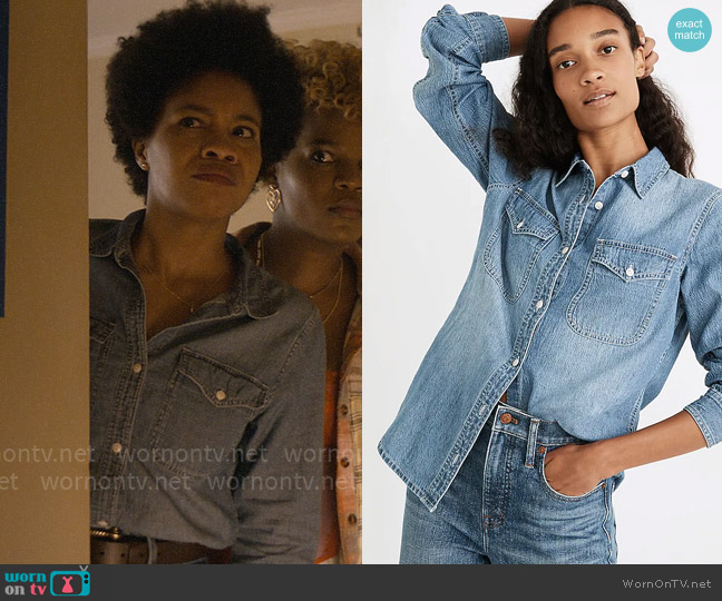 Madewell Denim Button-Up Shirt in Bluffton Wash worn by Nella Rogers (Sinclair Daniel) on The Other Black Girl