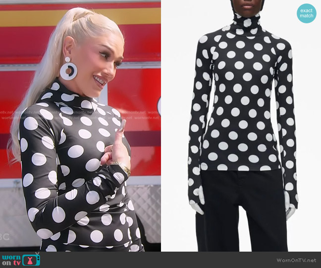 Marc Jacobs Spots Hooded Long-Sleeve Top worn by Gwen Stefani on The Voice