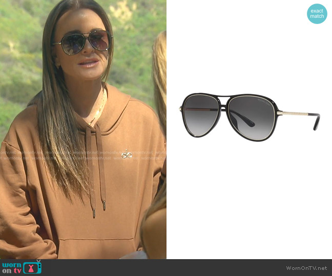 Michael Kors Breckenridge 58mm Gradient Aviator Sunglasses in Black worn by Kyle Richards on The Real Housewives of Beverly Hills
