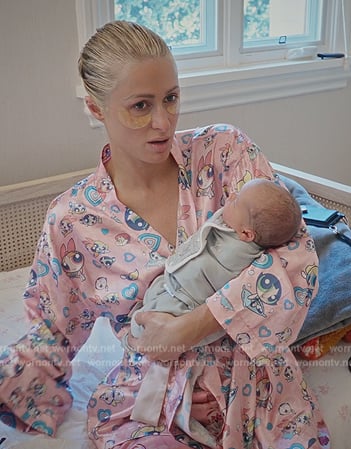 Paris’s pink Powerpuff print satin robe on Paris in Love