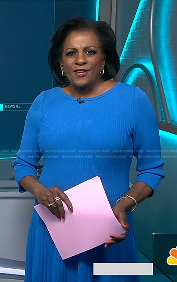 Pat Battle’s blue ribbed pleated dress on NBC News Daily