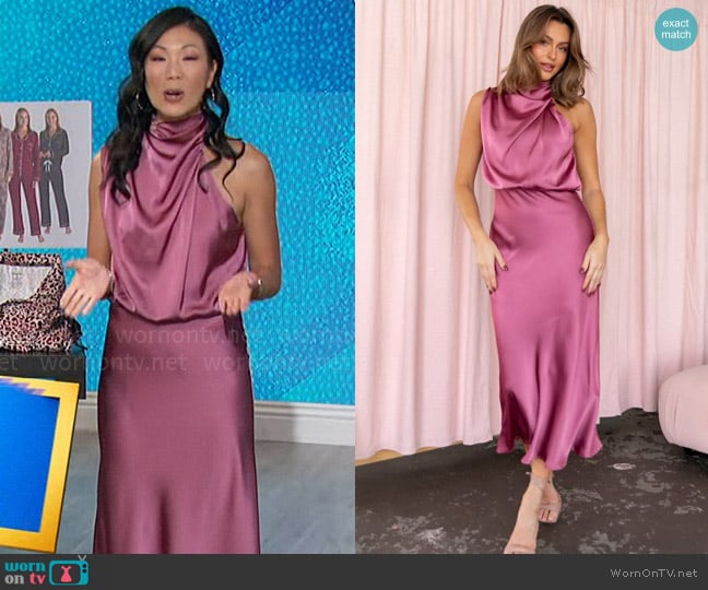 Petal + Pup Anabelle Dress in Dusty Rose worn by Chi-Lan Lieu on The Talk