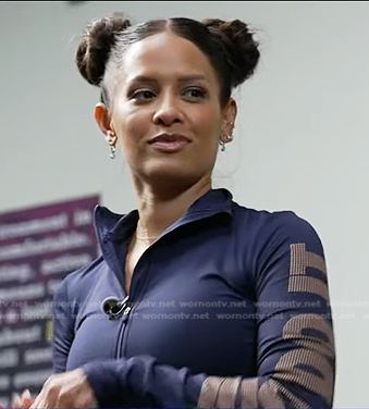 Rocsi Diaz’s navy half-zip top on Good Morning America