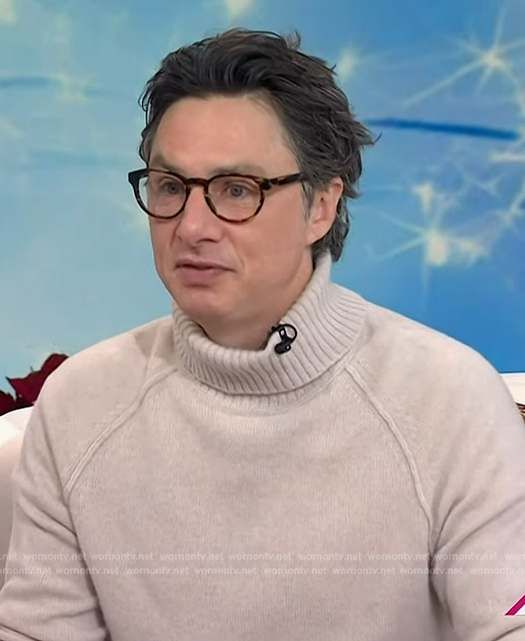 Zach Braff’s white turtleneck sweater on Today