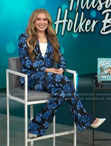 Allison Holker’s blue floral blazer on Access Hollywood