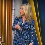 Ashley Bellman’s blue leaf print dress on CBS Mornings