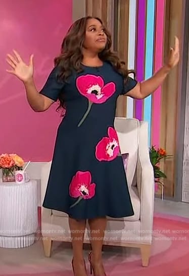 Sherri’s blue floral print dress on Sherri