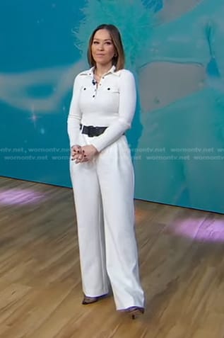 Eva’s white ribbed polo and pants on Good Morning America