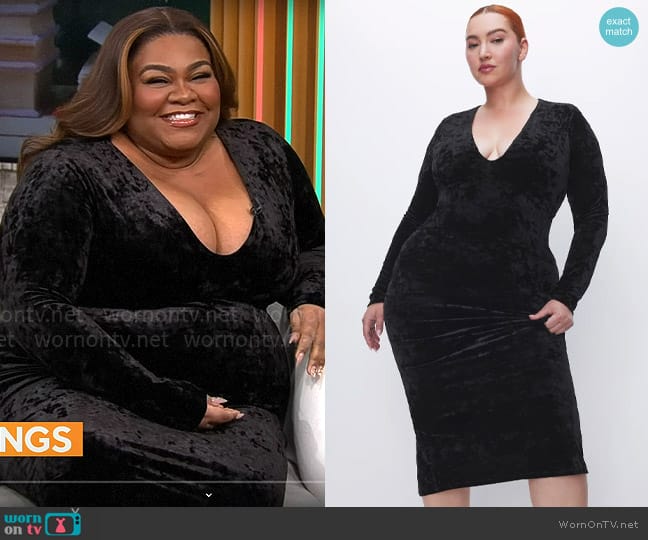 Good American Crushed Velvet Deep V Neck Midi Dress worn by Da'Vine Joy Randolph on CBS Mornings