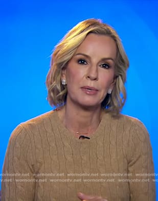 Jennifer’s beige cable knit sweater on Good Morning America